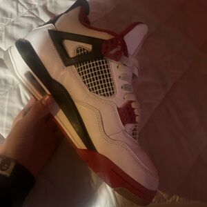 jordan 4 fire reds